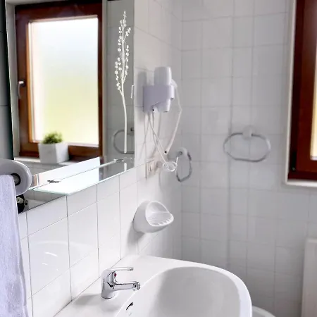 Avelina Hotel Onís