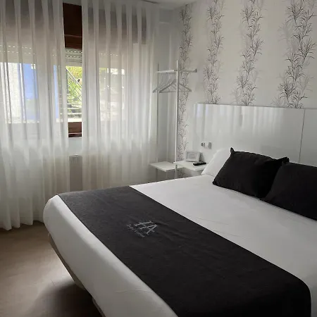 Hotel Avelina Onís