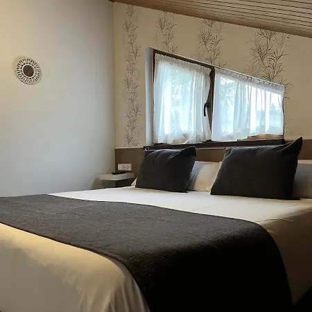 Avelina Hotel Onís