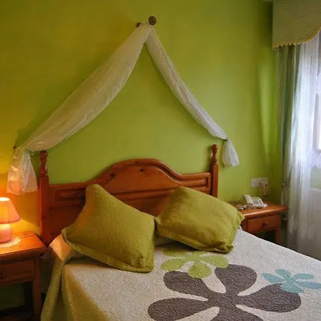 Avelina Hotel 2*